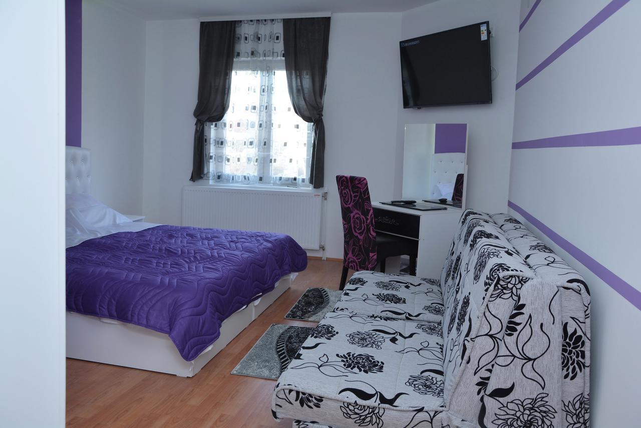 Bed and Breakfast Prenociste Bojan 017 Вране Экстерьер фото