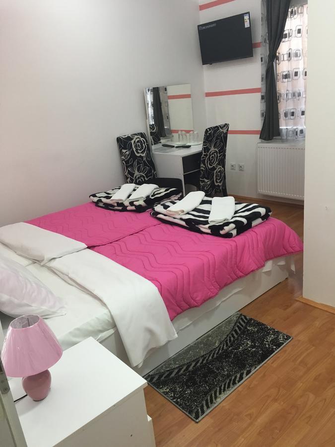 Bed and Breakfast Prenociste Bojan 017 Вране Экстерьер фото