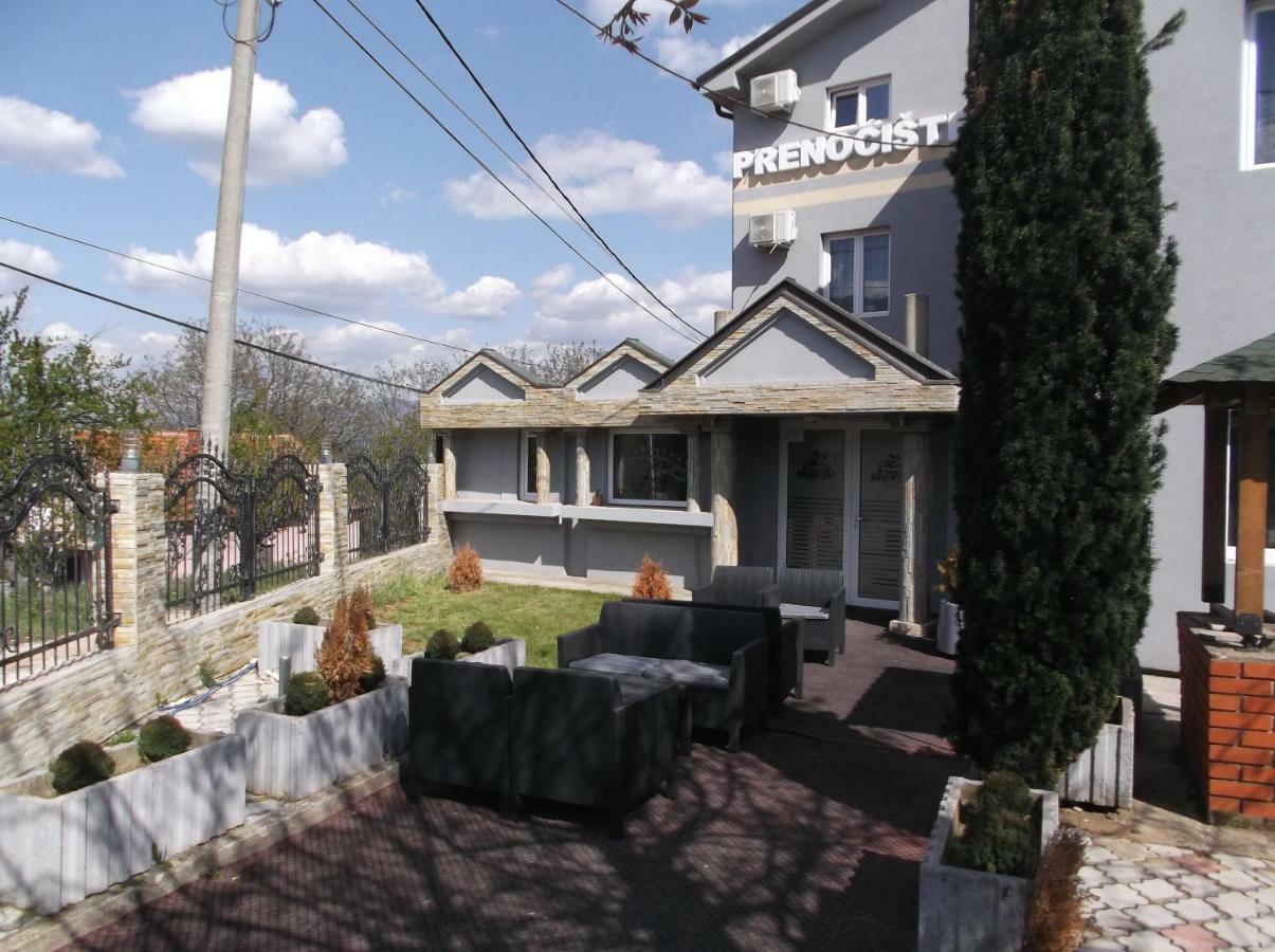 Bed and Breakfast Prenociste Bojan 017 Вране Экстерьер фото